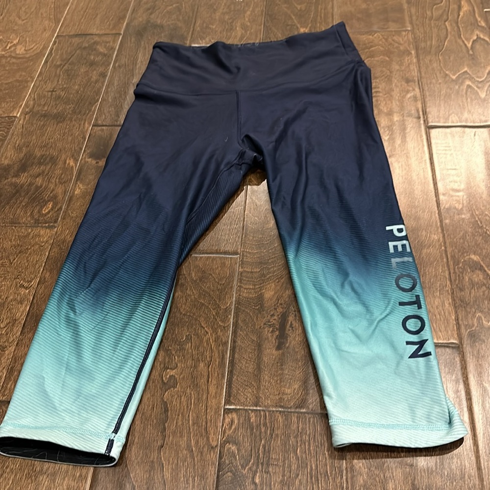 Peloton x Wear It To Heart Stripe Fade Ombre Reversible High Waisted Leggings
